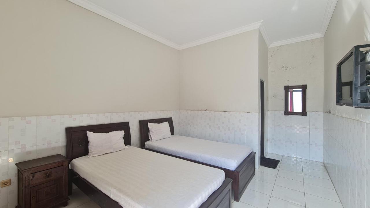 Oyo 90831 Hotel Gardenia Prambanan ジョグジャカルタ エクステリア 写真
